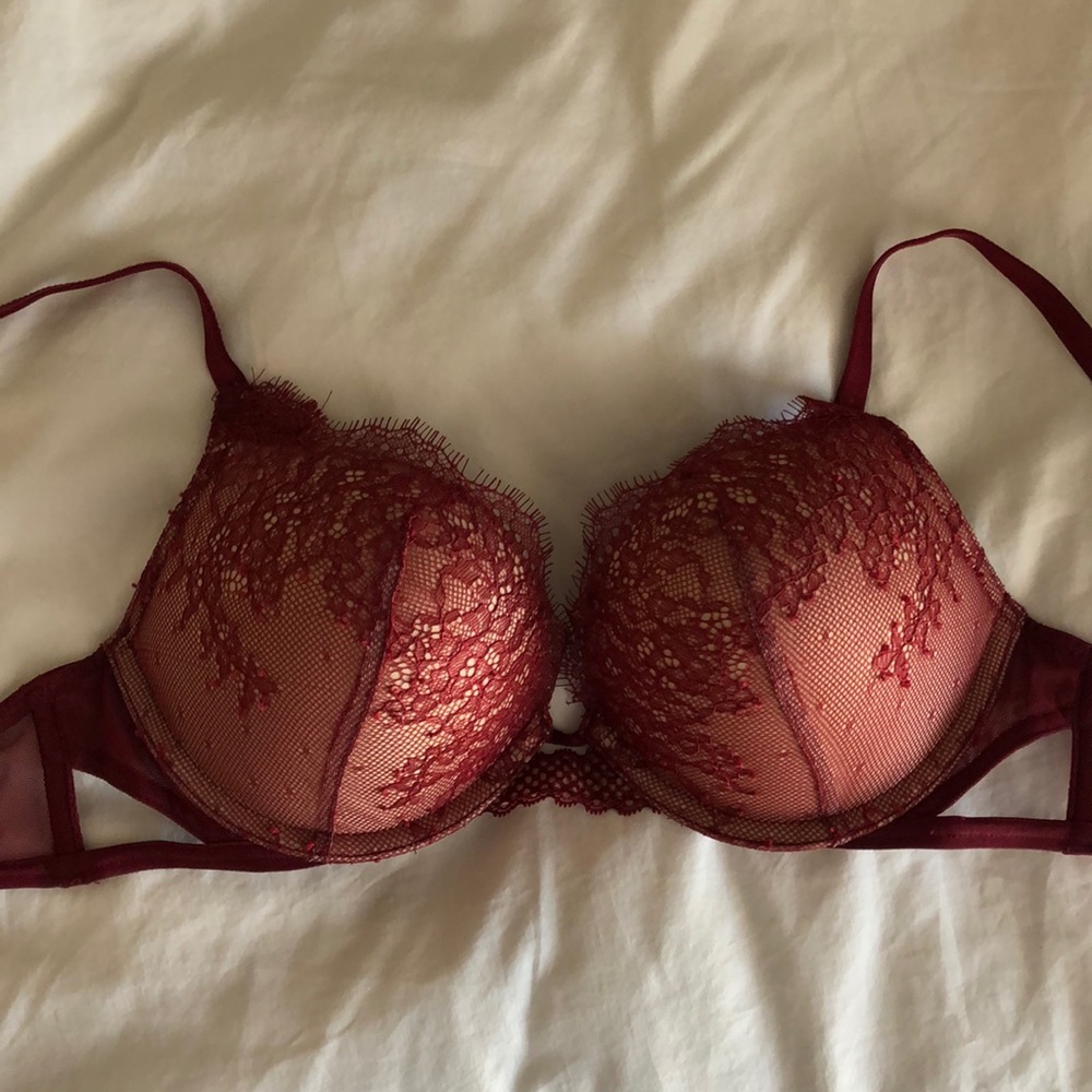 Victoria’s Secret push up bra